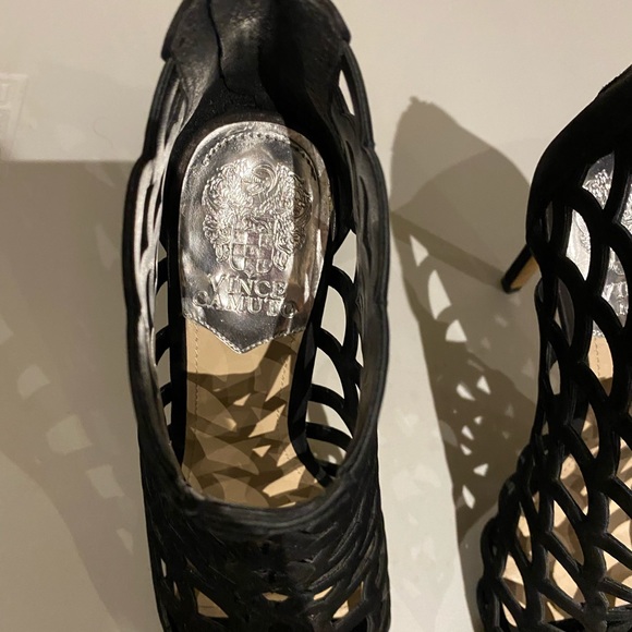 Vince Camuto Fontanela Heels - Picture 2 of 5